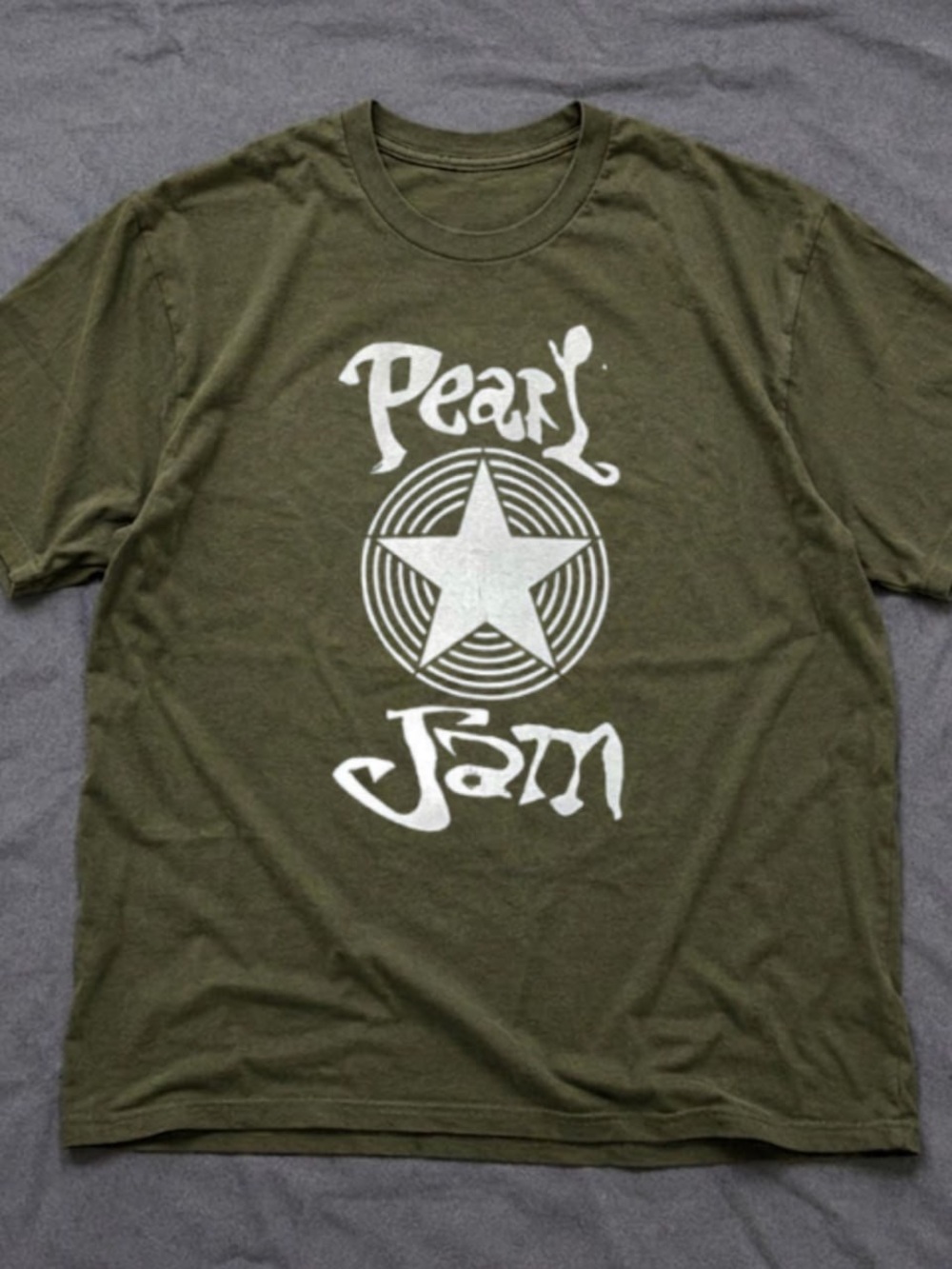 Gildan Olive Green Pearl Jam Graphic Tee with White Star